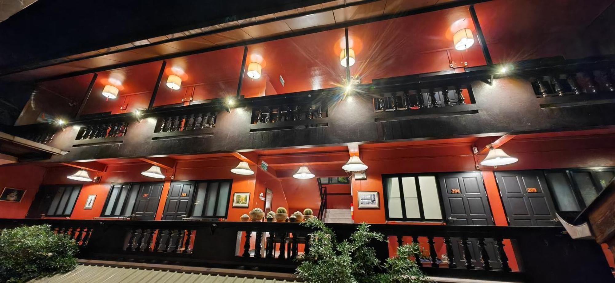 Hoh Guesthouse เชียงใหม่ ภายนอก รูปภาพ